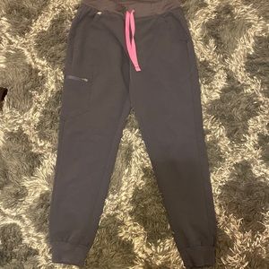 Womens small jogger fig scrub pants